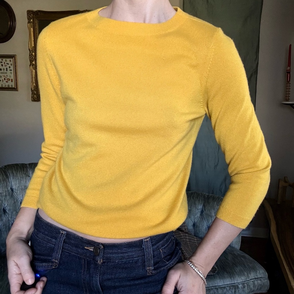 Talbots Cashmere Mustard Yellow Crewneck Sweater Medium Lightweight 3/4 Sleeve